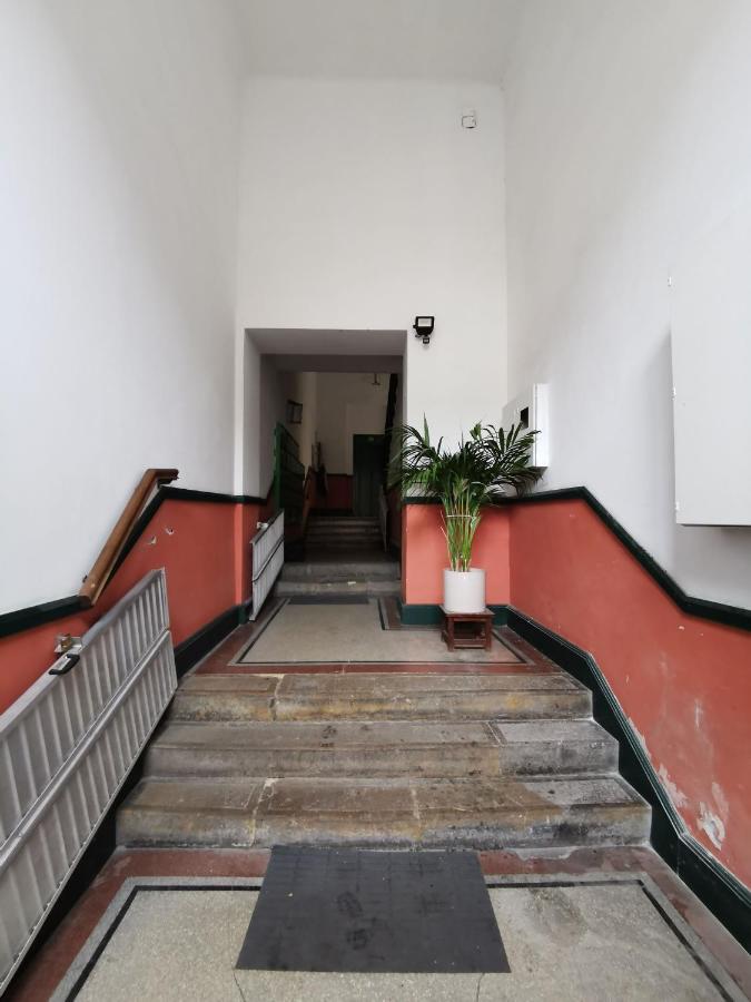 Dragonfly Apartment Near At The Castle Labyrinth Ii. Budapest Exterior photo